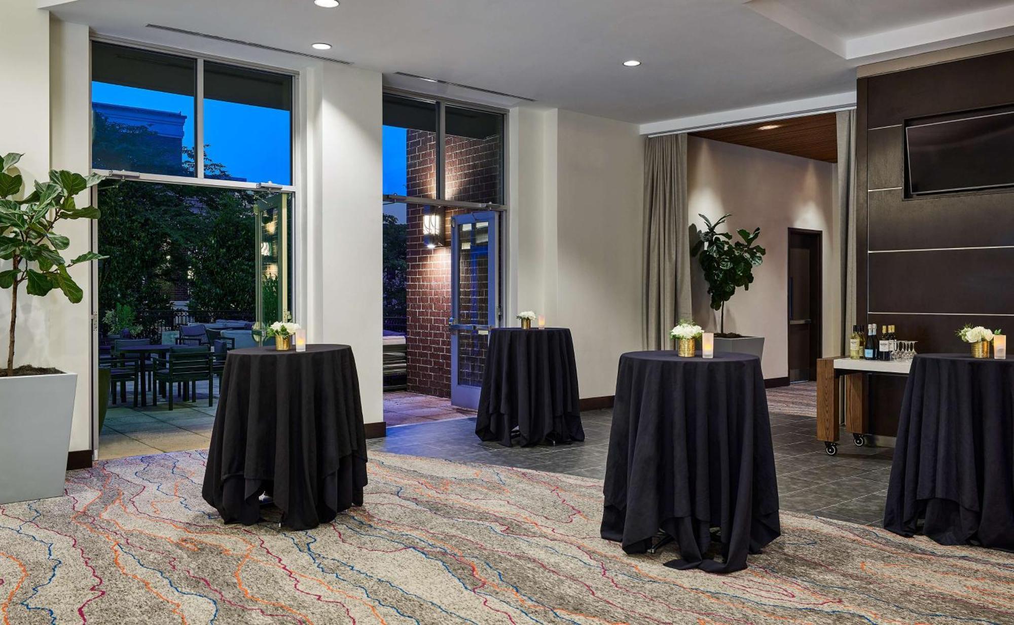 Hilton Garden Inn Nashville Downtown Convention Center Exterior foto